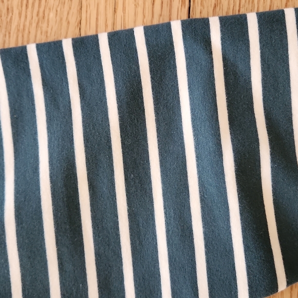 Hanna Andersson winter weight leggings 120cm/6-7 green/white stripe - Picture 2 of 4